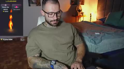 kite__ online show from March 4, 3:52 pm