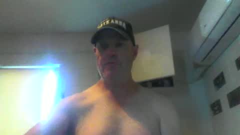 Snapshot of kiwiguy19773 chatting on December 30, 1:58 am kiwiguy19773 online show from December 30, 1:58 am