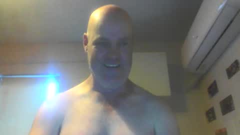 Snapshot of kiwiguy19773 chatting on February 14, 6:23 am kiwiguy19773 online show from February 14, 6:23 am