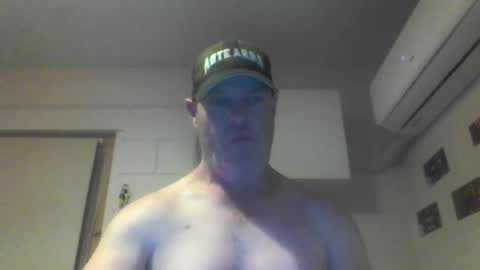 Snapshot of kiwiguy19773 chatting on January 22, 9:13 am kiwiguy19773 online show from January 22, 9:13 am