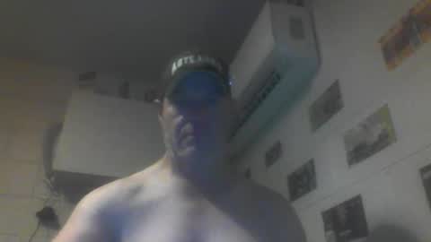 kiwiguy19773 online show from May 12, 7:06 am