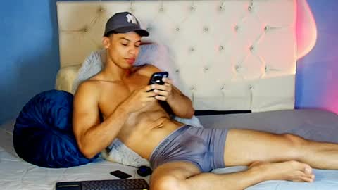 klaton__ online show from April 8, 1:06 am