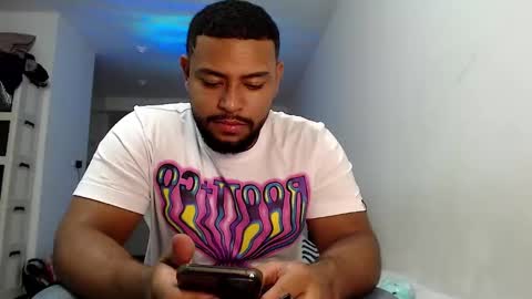 Snapshot of kleyton336 chatting on December 3, 5:30 am kleyton online show from December 3, 5:30 am