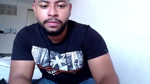 Snapshot of kleyton336 chatting on December 4, 9:24 pm kleyton online show from December 4, 9:24 pm