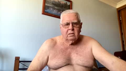 Aussiedude online show from January 6, 1:31 am