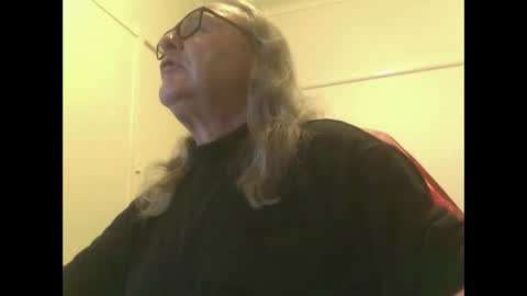 knobout online show from March 31, 9:55 am