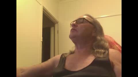 Snapshot of knobout chatting on October 22, 10:41 am knobout online show from October 22, 10:41 am
