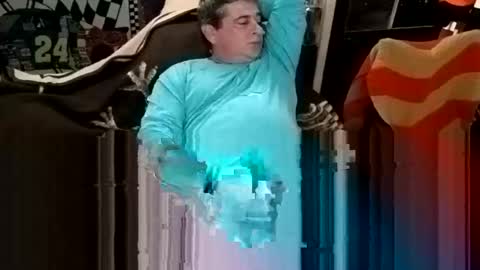 Snapshot of knock2wice1975 chatting on January 6, 10:35 am knock2wice1975 online show from January 6, 10:35 am