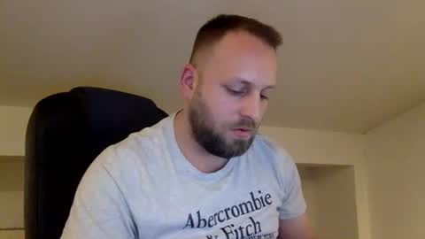 hugo online show from December 15, 11:02 pm