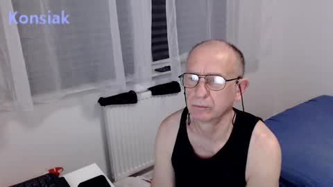 Komsiak online show from January 6, 6:45 pm