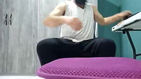 Koto Bombon online show from February 3, 7:08 pm