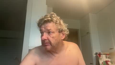 kovapoika online show from October 6, 6:29 am