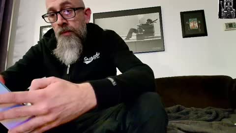 krummersaebel online show from March 7, 7:38 pm