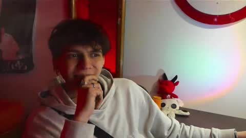 Snapshot of krye_x chatting on September 28, 9:29 am Zack online show from September 28, 9:29 am