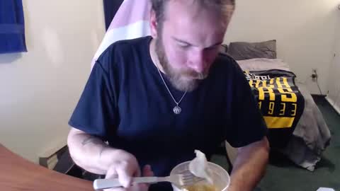 Kuggy online show from November 1, 11:20 pm