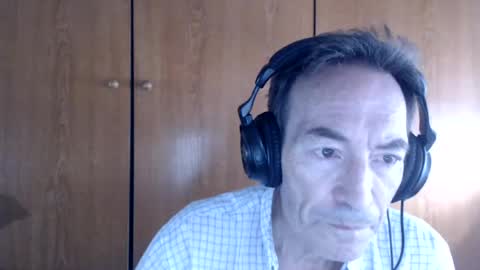 ImetandfellinloveKuanyim online show from August 5, 9:14 am