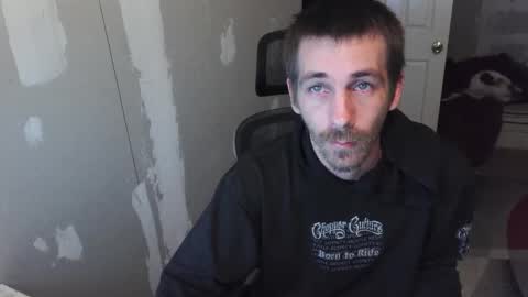 l1v1nth3dr3am online show from September 16, 8:37 am