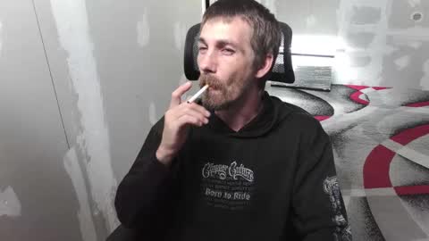 l1v1nth3dr3am online show from October 6, 3:11 am