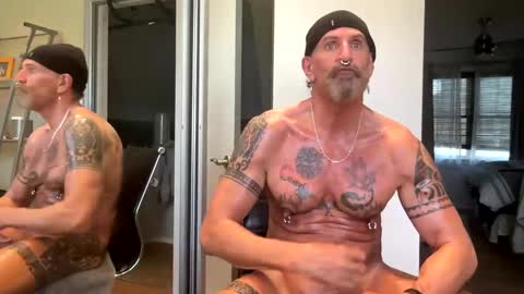 Snapshot of lancedad1 chatting on March 9, 2:54 pm Lance online show from March 9, 2:54 pm