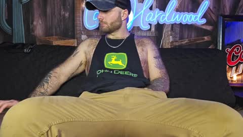 Snapshot of lancehardwood222 chatting on January 2, 1:38 am LANCE online show from January 2, 1:38 am