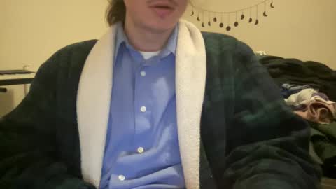 Snapshot of largecockkenny chatting on December 9, 11:51 pm HUNG YUNG STR8 online show from December 9, 11:51 pm