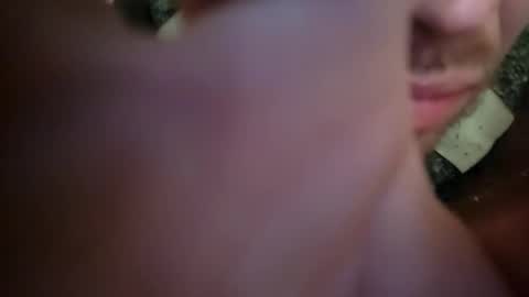 Snapshot of larry009 chatting on January 27, 1:52 pm larry009 online show from January 27, 1:52 pm