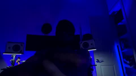 latex__buddy online show from February 25, 6:14 am