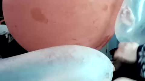 latexchris77 online show from March 12, 12:46 pm