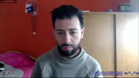 Aaron  I N D E P E N D E N T - M O D E L online show from December 22, 3:44 pm