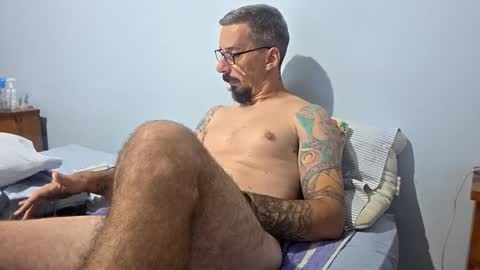 latinheat95 online show from February 25, 9:27 pm