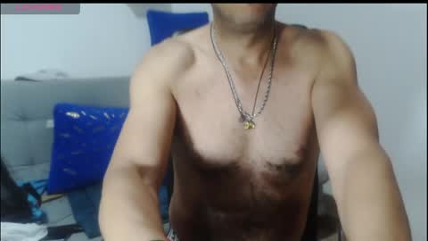 latinmartin254 online show from March 28, 12:55 am