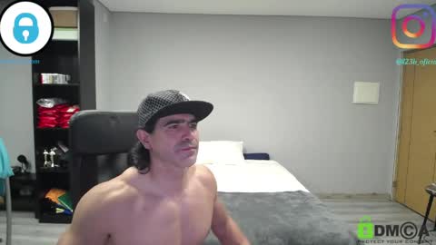 sam online show from April 15, 7:58 pm