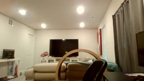 latvianhammer302 online show from September 15, 11:22 am