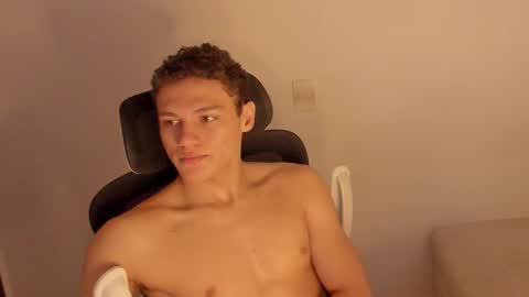 Laureent online show from February 18, 10:07 pm