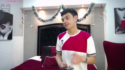 Snapshot of lawford_mike chatting on December 17, 1:38 pm Mike online show from December 17, 1:38 pm