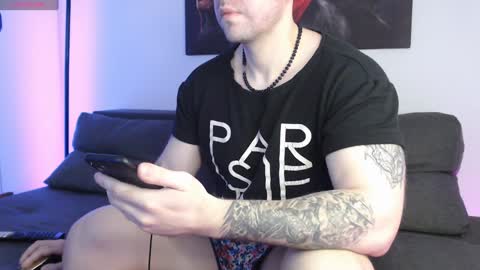 Laz online show from January 26, 4:51 am