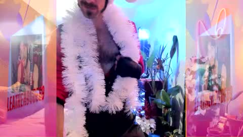 leatherdude69 online show from December 16, 4:55 am