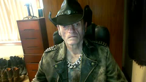 leathergreaser online show from July 20, 4:51 am