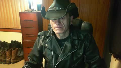 leathergreaser online show from July 5, 7:32 pm