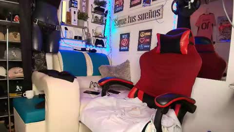 leenar_key online show from March 5, 5:42 pm