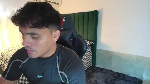  Lei  online show from November 5, 6:54 pm