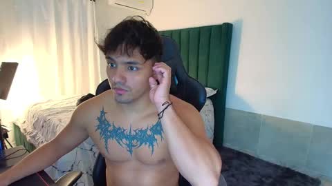  Lei  online show from December 20, 9:33 pm