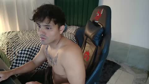  Lei  online show from June 2, 8:54 pm