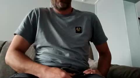 leightimmins001 online show from June 7, 6:48 pm