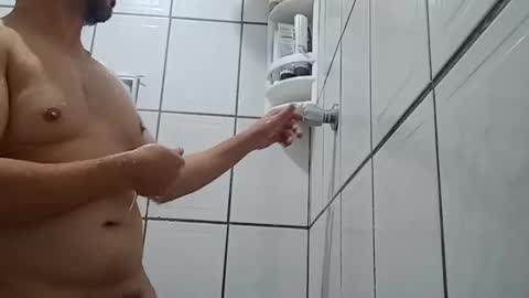 Pequeno Urso online show from October 29, 10:40 am