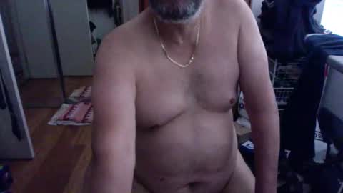 Snapshot of lennyfife chatting on January 11, 12:33 am Pussylicker online show from January 11, 12:33 am