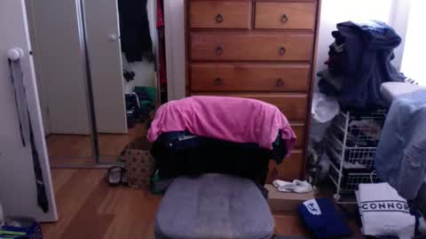 Snapshot of lennyfife chatting on December 31, 5:22 am Pussylicker online show from December 31, 5:22 am