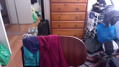 Snapshot of lennyfife chatting on October 11, 10:25 pm Pussylicker online show from October 11, 10:25 pm