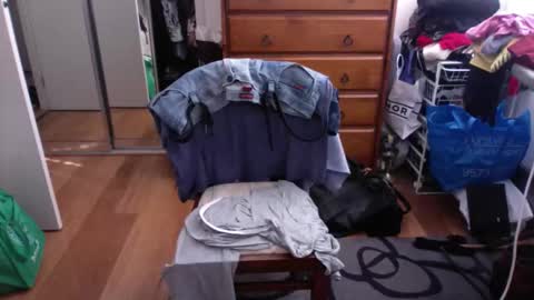 Snapshot of lennyfife chatting on September 29, 9:43 pm Pussylicker online show from September 29, 9:43 pm