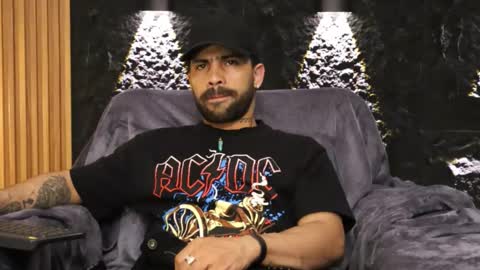 Leo  Diaz online show from February 27, 5:30 am